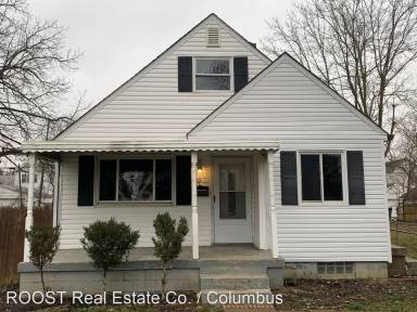 Main picture of 216 Clarendon Ave
