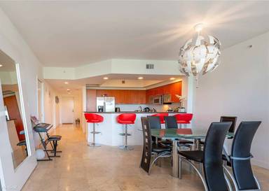 Main picture of One Fifty One At Biscayne
