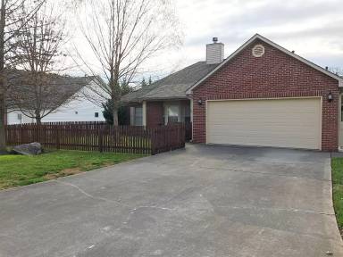 Main picture of 1824 Hunters Hill Blvd