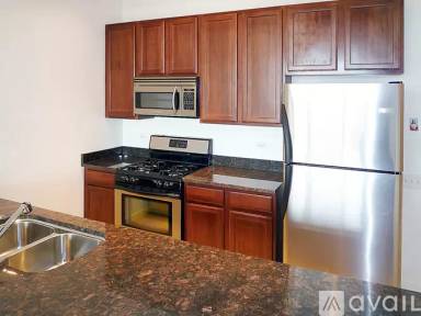 Main picture of 4015 N Milwaukee Ave