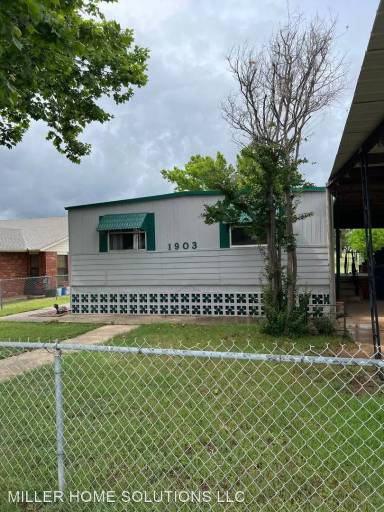 Main picture of 1901 SW E Ave