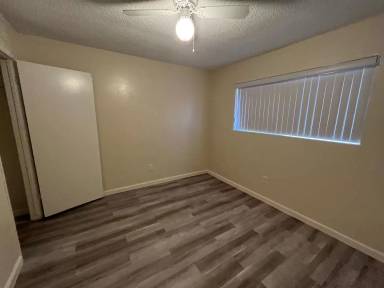 Main picture of 1015 L St