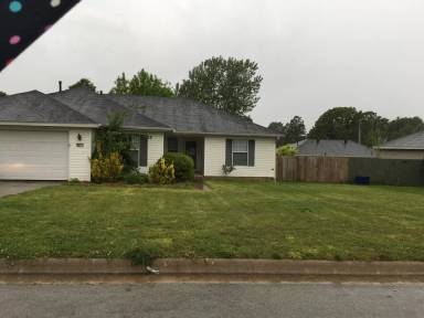 Main picture of 602 Dickson St