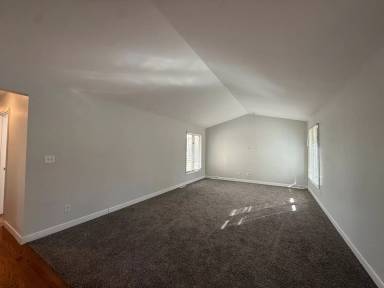 Main picture of 53 Penfro Dr