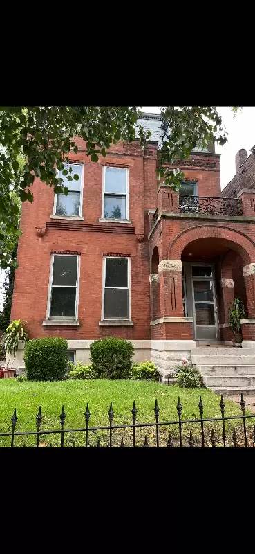 Main picture of 3129 Lemp Ave