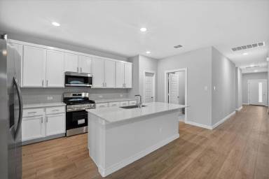 Main picture of 709 Summerberry Dr
