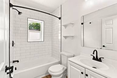 Main picture of 1603 S Major St