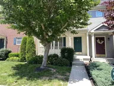Main picture of 33 Mabel Ln