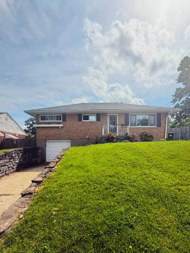 Main picture of 156 Ireland Ave