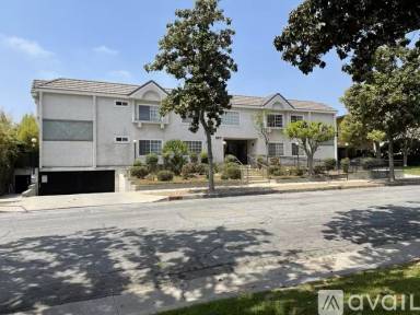 Main picture of 207 N Stoneman Ave