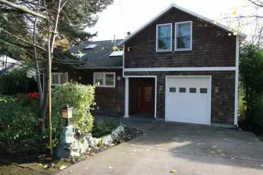 Main picture of 2838 SW Miles St