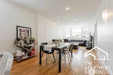 Main picture of 1806 W Grand Ave