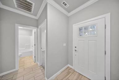 Main picture of 440 Willow Dr