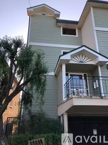 Main picture of 1405 Oak Grove Ave