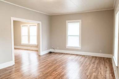 Main picture of 407 W Wheeler St