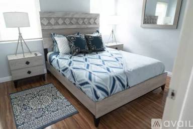 Main picture of 634 W California Ave