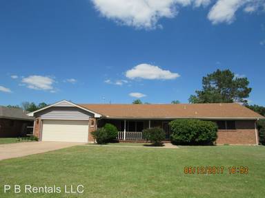Main picture of 1607 NW 32nd St