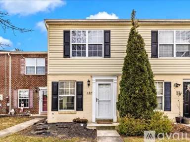 Main picture of 584 Cotswold Ct
