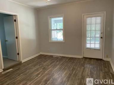 Main picture of 620 W Howe St