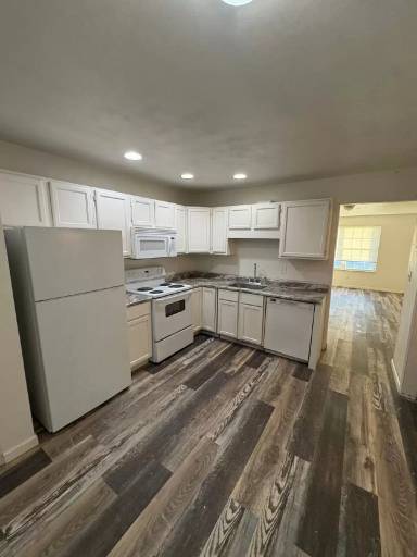 Main picture of Collier Ct