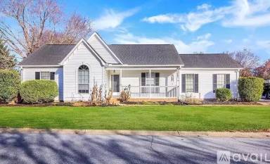 Main picture of 209 Charles St