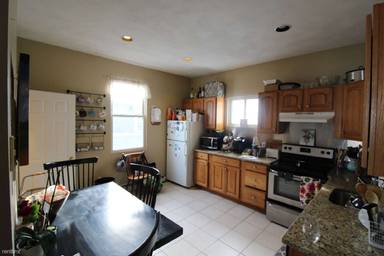 Main picture of 11 Highgate St