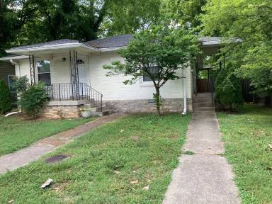 Main picture of 1015 43rd Ave N