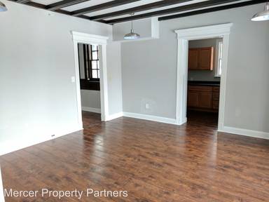 Main picture of 399 W State St