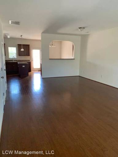 Main picture of 5442 Farm House Trl