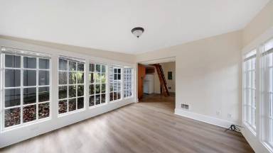 Main picture of 3811 Biz Point Rd