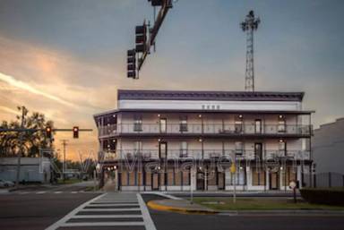 Main picture of 9 N Central Ave