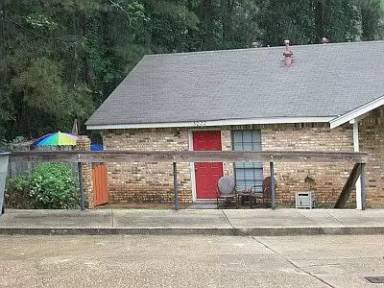 Main picture of 3004-22 Zachry Ave