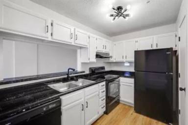 Main picture of 2930 Storey Ln