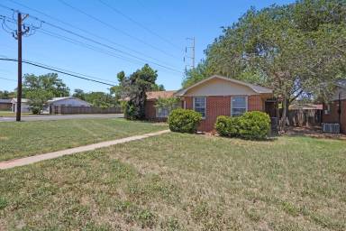 Main picture of 2826 58th St