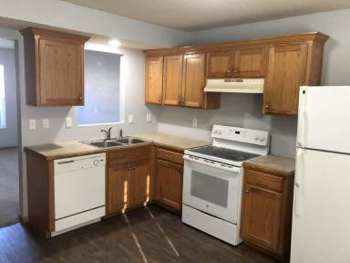 Main picture of 100 E Otway St