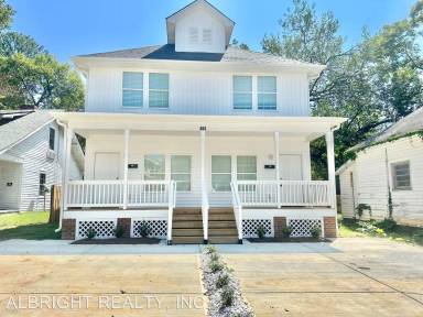 Main picture of 465 Dave Lyle Blvd S