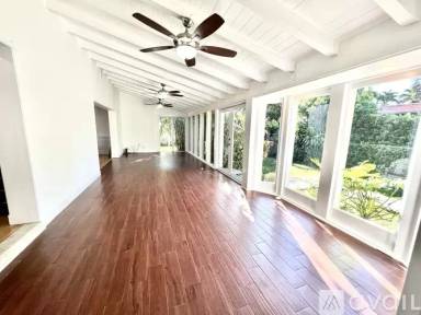 Main picture of 414 Barbarossa Ave