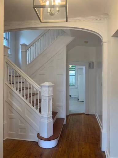 Main picture of 5924 Elwood St