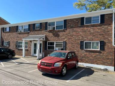 Main picture of 8015 Alexandria Pike