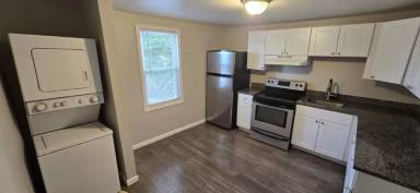 Main picture of 4 N Essex Ave