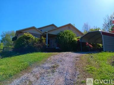 Main picture of 508 Ravenswood St