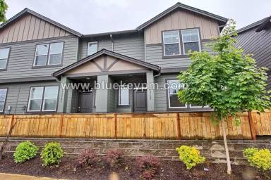 Main picture of 11717 NE 28th St
