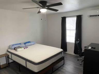 Main picture of 5415 Buena Vista St