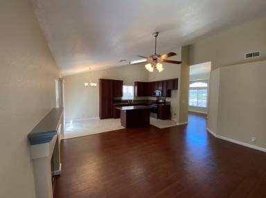 Main picture of 8556 Brentwick Way