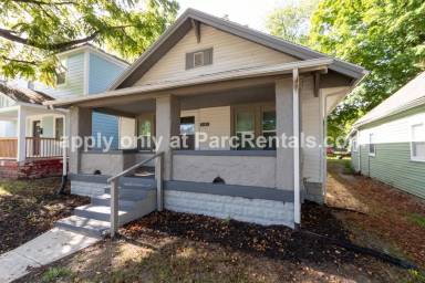 Main picture of 1345 W Roache St