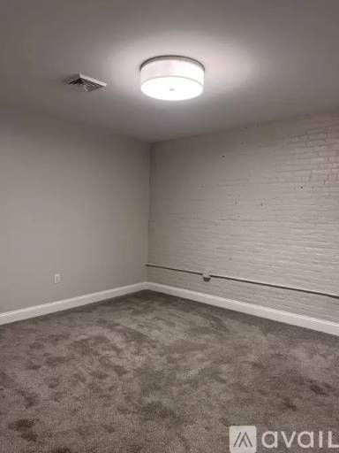 Main picture of 111 Main St