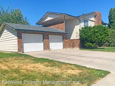 Main picture of 579 S White Cloud Dr