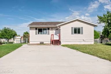 Main picture of 4824 Johnston Dr