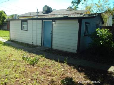 Main picture of 927 Virginia St