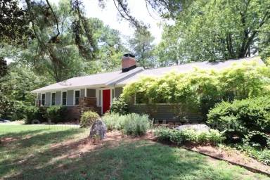 Main picture of 1009 Dogwood Ln